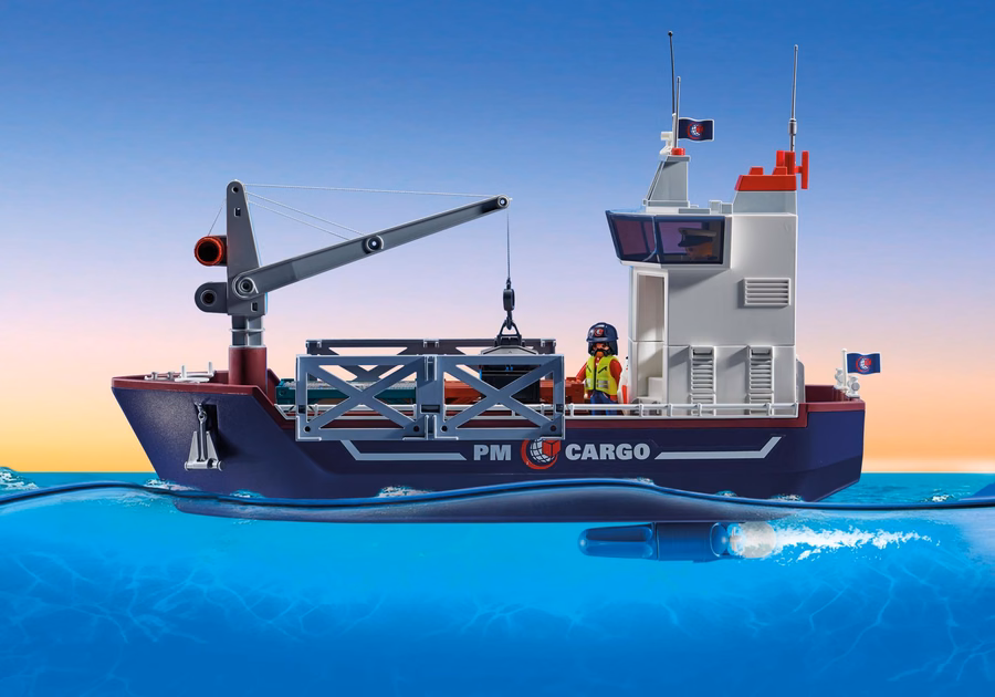 Cargo avec bateau