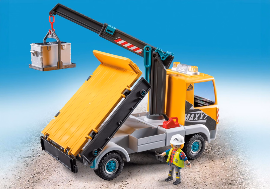 Camion de chantier avec grue