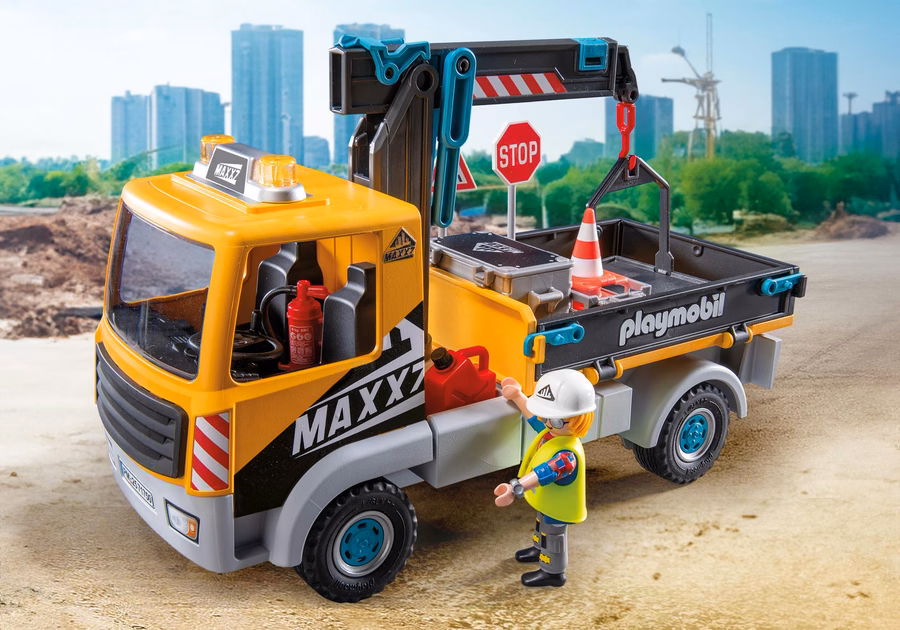 Camion de chantier avec grue