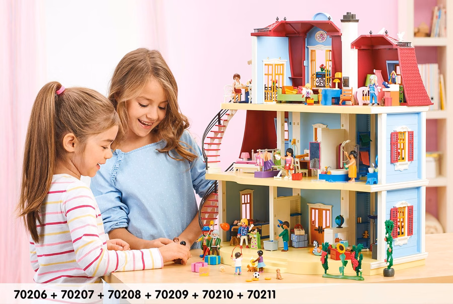 Grande maison de poupée