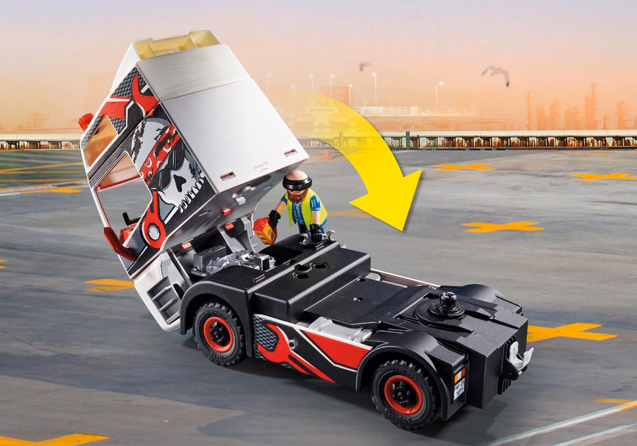 Camion avec conteneur de marchandises