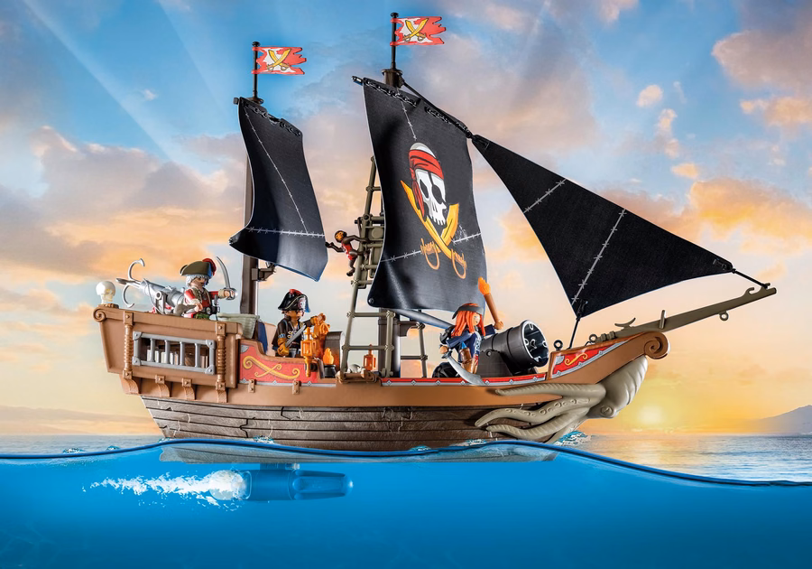 Grand bateau pirate